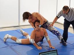 画像ギャラリー No.017のサムネイル画像 / 4Gamer×DDTプロレス＠東京ゲームショウ2015，初日の配信は無事（？）終了。明日も正午にゴング！