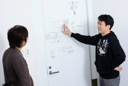画像ギャラリー No.004のサムネイル画像 / 電王戦，なんで勝てたんですか？――「ゲーマーはもっと経営者を目指すべき！」第15回は，「BM98」を開発した伝説的なプログラマー・やねうらお氏がゲスト