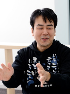 画像ギャラリー No.006のサムネイル画像 / 電王戦，なんで勝てたんですか？――「ゲーマーはもっと経営者を目指すべき！」第15回は，「BM98」を開発した伝説的なプログラマー・やねうらお氏がゲスト