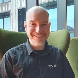 画像ギャラリー No.001のサムネイル画像 / 「FFXI」×「EVE Online」特別企画。長寿MMORPGを支える各々のキーパーソンに，お互いの「聞きたいこと」に答えてもらいました