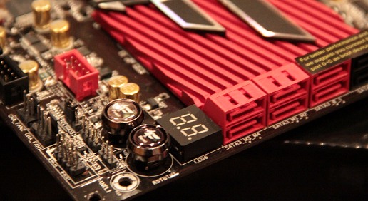 画像ギャラリー No.011のサムネイル画像 / P67マザーボードでゲーマー向け市場を狙うASRockマーケティング＆Jonathan“Fatal1ty” Wendel氏インタビューを掲載