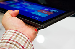画像ギャラリー No.024のサムネイル画像 / Lenovo，Windows 8タブレット「ThinkPad Tablet 2」を解説。「Atom Z2760」搭載で軽量・薄型を実現