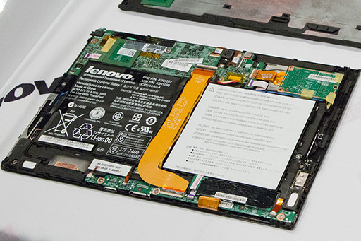 画像ギャラリー No.028のサムネイル画像 / Lenovo，Windows 8タブレット「ThinkPad Tablet 2」を解説。「Atom Z2760」搭載で軽量・薄型を実現