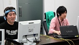 画像ギャラリー No.004のサムネイル画像 / 「FEZ」でスクウェア・エニックスとゲームポットが激突!?　バリスタ情報なども飛び出したイベント「会社対抗タイニーバンクェット」レポート