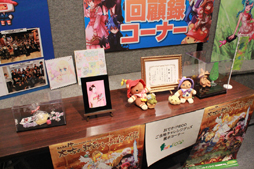 画像ギャラリー No.043のサムネイル画像 / 「エミル・クロニクル・オンライン」アップデート情報の大盤振る舞いに会場も騒然! 「ECO祭2012 えこえこらいぶ・the・せぶんす」レポート
