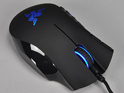 画像ギャラリー No.004のサムネイル画像 / 左サイド12ボタン仕様の“MMO専用”マウス，「Razer Naga」レビュー。本機，イロモノに非ず