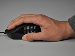 画像ギャラリー No.022のサムネイル画像 / 左サイド12ボタン仕様の“MMO専用”マウス，「Razer Naga」レビュー。本機，イロモノに非ず