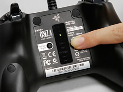 画像ギャラリー No.021のサムネイル画像 / Razerの初のゲームパッド「Razer Onza Tournament Edition」レビュー。Xbox 360純正パッドからの乗り換え候補になり得る