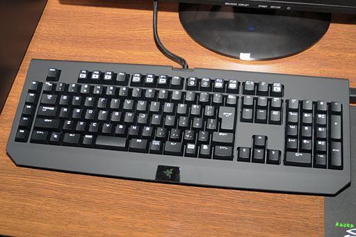 画像ギャラリー No.009のサムネイル画像 / Razer，液晶タッチパッド搭載のキーボード「DeathStalker Ultimate」を国内初公開。その特徴をムービーで紹介してみる