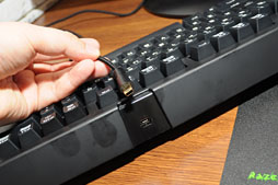 画像ギャラリー No.011のサムネイル画像 / Razer，液晶タッチパッド搭載のキーボード「DeathStalker Ultimate」を国内初公開。その特徴をムービーで紹介してみる