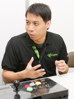 画像ギャラリー No.006のサムネイル画像 / アーケードスティックの新星，RazerのXbox 360用アーケードスティックはいかにして生まれ，どこを目指すのか。Razerの担当者に聞いてみた