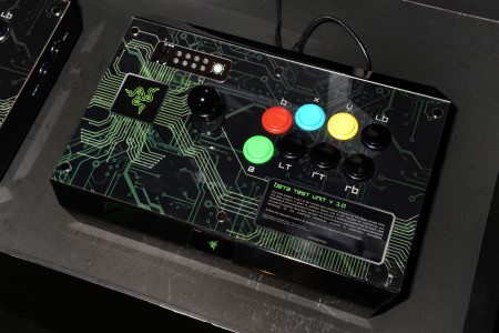 画像ギャラリー No.007のサムネイル画像 / アーケードスティックの新星，RazerのXbox 360用アーケードスティックはいかにして生まれ，どこを目指すのか。Razerの担当者に聞いてみた