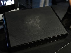 画像ギャラリー No.011のサムネイル画像 / アーケードスティックの新星，RazerのXbox 360用アーケードスティックはいかにして生まれ，どこを目指すのか。Razerの担当者に聞いてみた