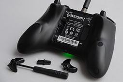 画像ギャラリー No.016のサムネイル画像 / Razer，Xbox 360＆PC向けの多ボタン＆高機能ゲームパッド「Sabertooth」を発表。さっそく使ってみた 