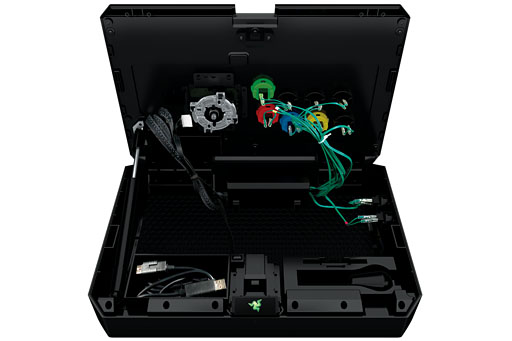 画像ギャラリー No.003のサムネイル画像 / Razerのアケコン，ついに発売。日本では18日0時に予約受付が始まり，30日に2万4800円で販売開始