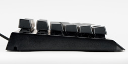 画像ギャラリー No.008のサムネイル画像 / 「Razer BlackWidow X Chroma」英語配列モデルを試す。「X」付きのBlackWidowは，従来モデルと何が違うのか