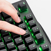 画像ギャラリー No.012のサムネイル画像 / 「Razer BlackWidow X Chroma」英語配列モデルを試す。「X」付きのBlackWidowは，従来モデルと何が違うのか