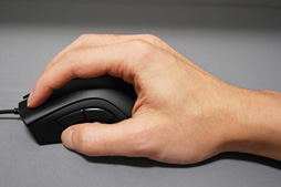 画像ギャラリー No.031のサムネイル画像 / 「Razer DeathAdder Elite」レビュー。ド定番マウスシリーズの最新作は，ゲーマーの期待に応えてくれるか