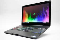 画像ギャラリー No.002のサムネイル画像 / 「Razer Blade Pro」ノートPCの2017年モデルを試す。薄型メカニカルキースイッチはとにかく素晴らしく，これだけでも買う価値がある