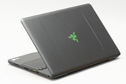 画像ギャラリー No.003のサムネイル画像 / 「Razer Blade Pro」ノートPCの2017年モデルを試す。薄型メカニカルキースイッチはとにかく素晴らしく，これだけでも買う価値がある