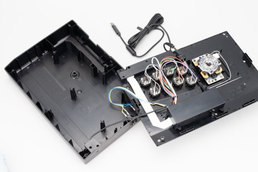 画像ギャラリー No.015のサムネイル画像 / Razerの新作アーケードスティック「Panthera Evo」レビュー。機能性と可搬性を兼ね備えた，トーナメントを勝ち抜くための1台