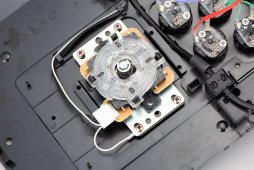 画像ギャラリー No.017のサムネイル画像 / Razerの新作アーケードスティック「Panthera Evo」レビュー。機能性と可搬性を兼ね備えた，トーナメントを勝ち抜くための1台