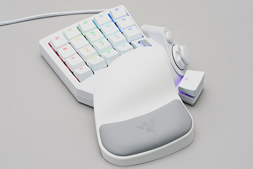 画像ギャラリー No.002のサムネイル画像 / 新型左手用キーパッド「Tartarus Pro」ファーストインプレッション。新型キースイッチの感触は？