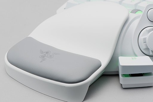画像ギャラリー No.016のサムネイル画像 / 新型左手用キーパッド「Tartarus Pro」ファーストインプレッション。新型キースイッチの感触は？