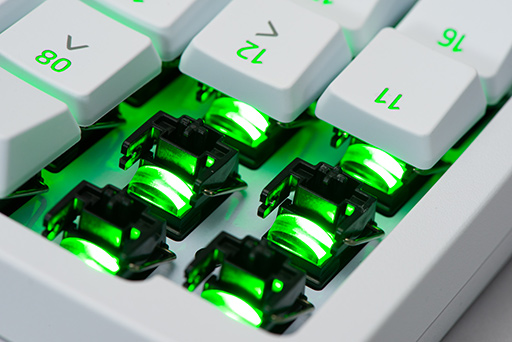 画像ギャラリー No.017のサムネイル画像 / 新型左手用キーパッド「Tartarus Pro」ファーストインプレッション。新型キースイッチの感触は？
