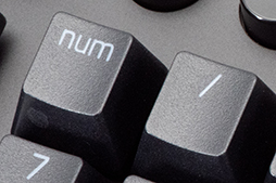 画像ギャラリー No.024のサムネイル画像 / 【PR】Razerの光学式キーボード「Huntsman V2 Analog」は，アナログ入力機能で当たり前のゲーマー向けキーボードを超えた