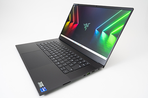 画像ギャラリー No.003のサムネイル画像 / 【PR】RazerのハイエンドノートPC「Razer Blade 15」は，ノートPC最強GPUと4K/144Hz液晶パネルでどんな用途も快適だ