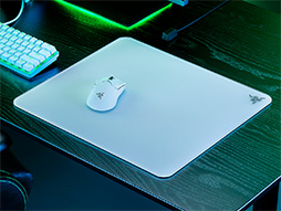 画像ギャラリー No.002のサムネイル画像 / Razer初のガラス製マウスパッド「Atlas」が5月26日に発売。ワイヤレスマウス「Basilisk V3 X HyperSpeed」なども登場