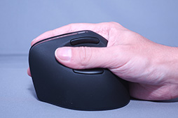 画像ギャラリー No.015のサムネイル画像 / Razerから来た縦型マウス「Pro Click V2 Vertical」は，ゲームで実用的に使えるのか？【レビュー】