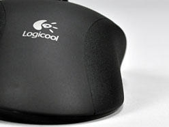 画像ギャラリー No.006のサムネイル画像 / Logitechのワイヤレス＆ワイヤード両対応マウス「G700」レビュー。G7の後継作は“ゲーマー向けワイヤレス”の新たな世界を提示するか