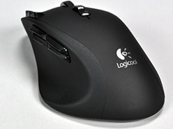 画像ギャラリー No.009のサムネイル画像 / Logitechのワイヤレス＆ワイヤード両対応マウス「G700」レビュー。G7の後継作は“ゲーマー向けワイヤレス”の新たな世界を提示するか