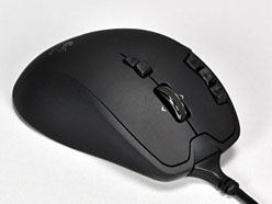 画像ギャラリー No.041のサムネイル画像 / Logitechのワイヤレス＆ワイヤード両対応マウス「G700」レビュー。G7の後継作は“ゲーマー向けワイヤレス”の新たな世界を提示するか