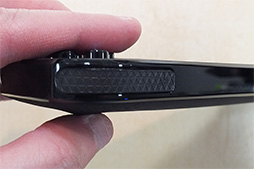 画像ギャラリー No.020のサムネイル画像 / iPhoneでのゲーム体験が大きく変わる？ iPhone 5s＆5用ゲームパッド「G550」ファーストインプレッション。Apple Storeでは12月13日に先行発売