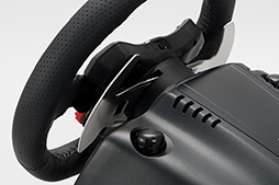 画像ギャラリー No.021のサムネイル画像 / Logicool G「G29」＋「Driving Force Shifter」レビュー。新型のステアリングコントローラはPS4時代の定番となるか