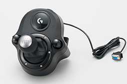 画像ギャラリー No.027のサムネイル画像 / Logicool G「G29」＋「Driving Force Shifter」レビュー。新型のステアリングコントローラはPS4時代の定番となるか