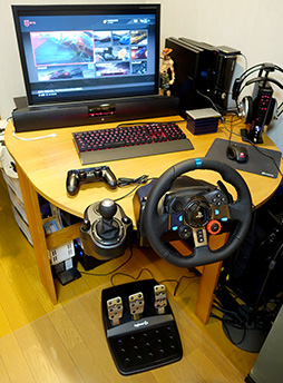 画像ギャラリー No.059のサムネイル画像 / Logicool G「G29」＋「Driving Force Shifter」レビュー。新型のステアリングコントローラはPS4時代の定番となるか