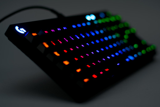画像ギャラリー No.007のサムネイル画像 / Logicool G「Pro Mechanical Gaming Keyboard」レビュー。シンプルな外観の10キーレスRomer-Gモデル，その価値は