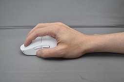画像ギャラリー No.011のサムネイル画像 / 軽く，使いやすく，文句ナシの仕上がり。ワイヤレスマウス「PRO X SUPERLIGHT」レビュー