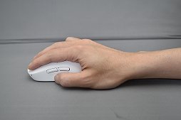 画像ギャラリー No.013のサムネイル画像 / 軽く，使いやすく，文句ナシの仕上がり。ワイヤレスマウス「PRO X SUPERLIGHT」レビュー