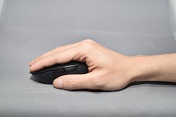 画像ギャラリー No.015のサムネイル画像 / 軽量ワイヤレスマウス「G303 Shroud Edition」レビュー。有名ストリーマーとのコラボモデルは，全体的に使いやすくバッテリーの持ちもいい