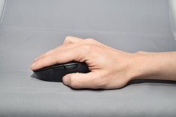 画像ギャラリー No.016のサムネイル画像 / 軽量ワイヤレスマウス「G303 Shroud Edition」レビュー。有名ストリーマーとのコラボモデルは，全体的に使いやすくバッテリーの持ちもいい