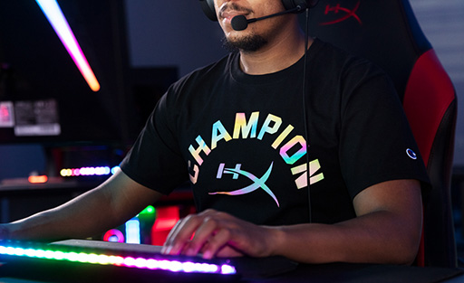 画像ギャラリー No.002のサムネイル画像 / HyperX，アパレルブランド「Champion」とコラボしたTシャツやパーカーなどを発表