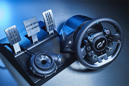 画像ギャラリー No.002のサムネイル画像 / ［E3 2017］Thrustmaster，「グランツーリスモSPORT」専用の振動機能を備えたステアリングコントローラ「T-GT」をゲームと同時発売