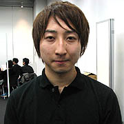 画像ギャラリー No.012のサムネイル画像 / 秋葉原で，日本一のナノスーツ野郎を決めるイベント開催