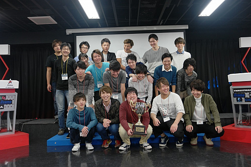 画像ギャラリー No.001のサムネイル画像 / 「クロスファイア」，”CFS2016 National Final オフライン決勝戦”はiNsanesが優勝。中国でのグランドファイナルへ