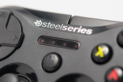 画像ギャラリー No.010のサムネイル画像 / iPhone＆iPad専用のワイヤレスゲームパッド「SteelSeries Stratus」レビュー。これはデキがいい